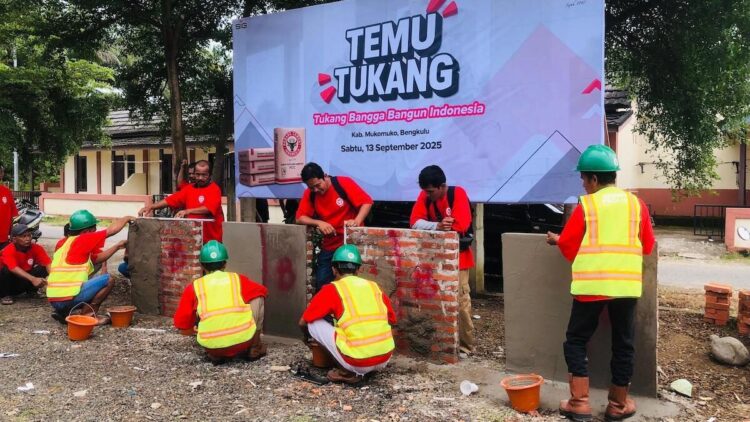 Perkenalkan Produk Unggulan, PT Semen Padang Edukasi Tukang di Muko-muko 1 Acara temu tukang yang digelar Semen Padang di Muko-muko. (dok. Humas)
