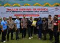 Bazar beras subsidi PT Semen Padang dan Polda Sumbar. (dok. Humas)