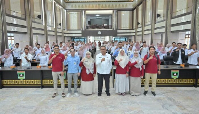 Sekdaprov Buka Cerdas Cermat BerAKHLAK Sambut HUT Sumbar ke-80