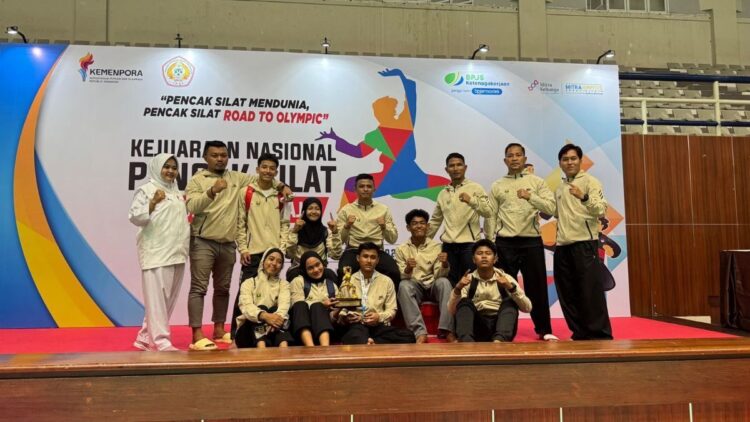 Kontingen Sumbar Torehkan Sejarah di Ajang Kejurnas Silat Tingkat Remaja 1 kontingen sumbar di kejurnas silat