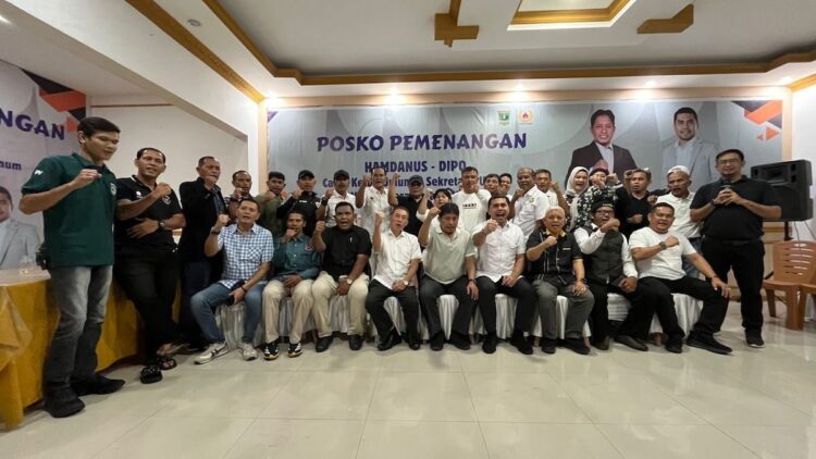 Posko Pemenangan Hamdanus–Anandya Dipo Diresmikan, Pencairan Bonus Atlet PON Jadi Prioritas 1 Peresmian posko pemenangan Hamdanus-Dipo dan konsolidasi Pengprov cabor. (dok. istimewa)