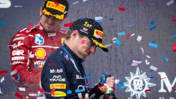 Verstappen Juara GP Amerika Serikat 2025, Norris dan Leclerc Lengkapi Podium 1 Pembalap Red Bull Racing Max Verstappen menjadi kampiun di GP Amerika Serikat 2025. (AFP)