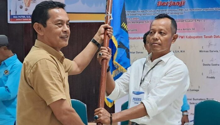 Chandra Antoni Terpilih Jadi Ketua PWI Tanah Datar 2025–2028