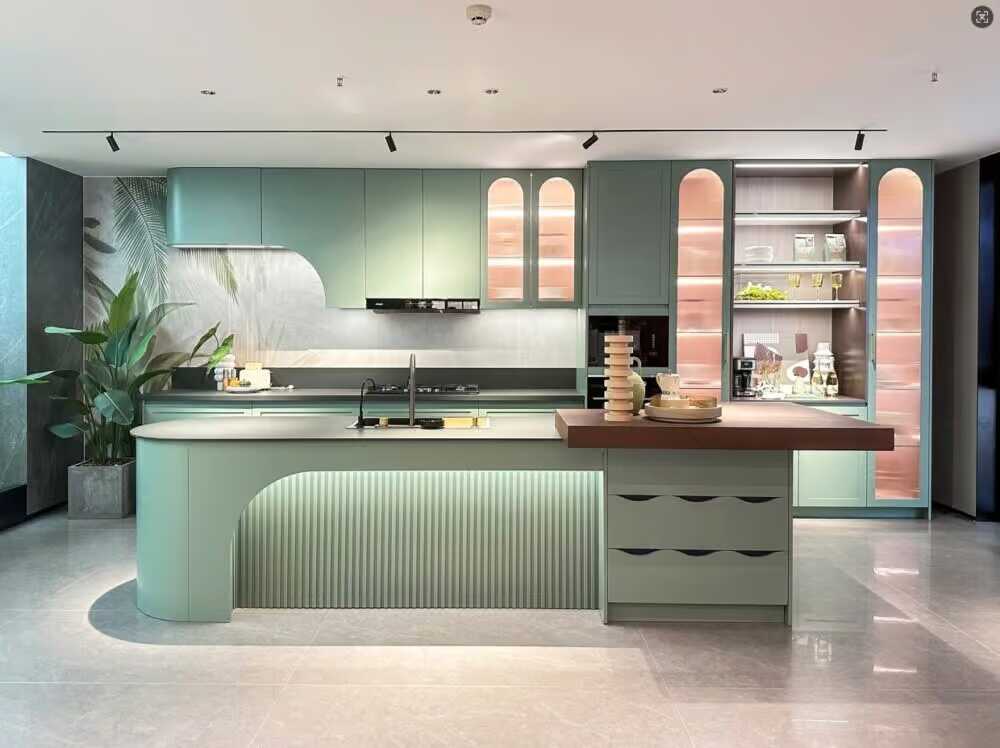 PA Home: Tren Kustomisasi Rumah Secara Menyeluruh dengan Kualitas Tinggi 2 Green Cabinet kitchen case 1000x748 1