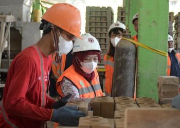 Kemenperin tinjau pembuatan SEPABLOCK. (dok. istimewa)