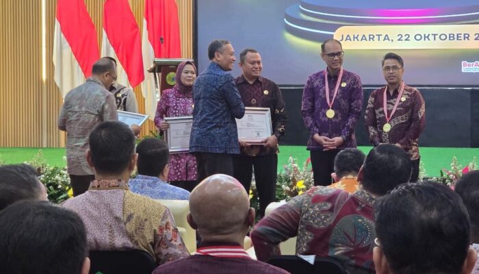 Kepala Kesbangpol Sumbar Raih Peringkat 3 Nasional dalam Proper Expo PKN I LAN RI 2025