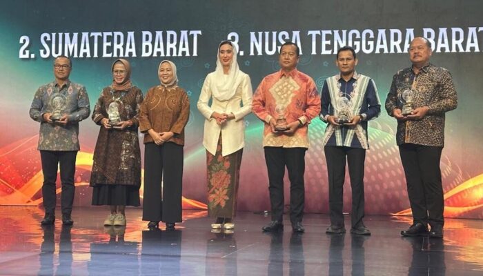 Sumbar Raih Dua Penghargaan Bergengsi di Indonesia Muslim Travel Index 2025