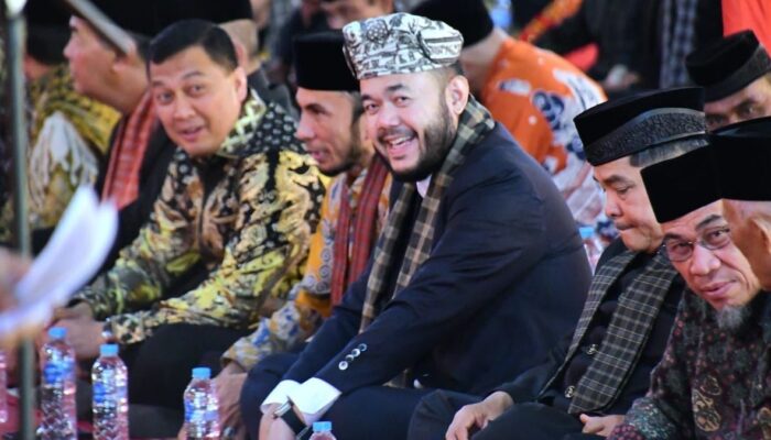 Wako Fadly Amran Hadir di Penjamuan Batagak Panghulu Suku Koto di Padang