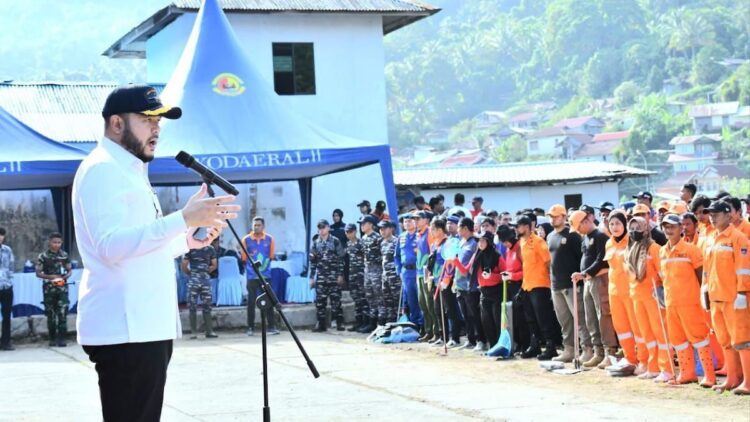 Wako Fadly Amran Hadir di Peringatan HUT TNI AL, Apresiasi Aksi Baksos 1 Wako Fadly Amran hadiri peringatan HUT TNI AL. (dok. Prokopim)
