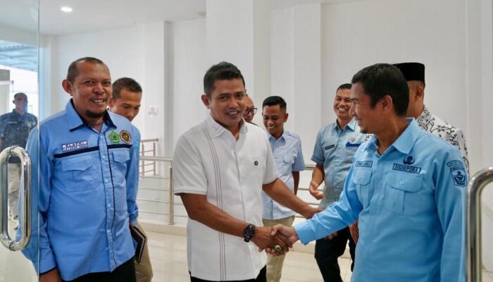 Bupati Solok Lepas Kontingen Porsenijar, Targetkan Juara Umum