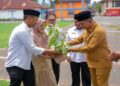 Bupati Solok Dukung Program “Catin Nampak”, Tanam Pohon Bersama Calon Pengantin