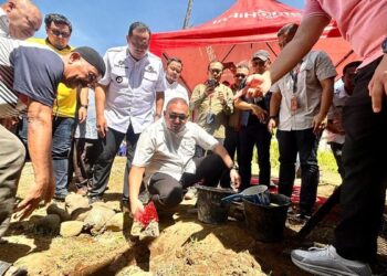 Letakkan Batu Pertama BTS di Sungai Rambai Pariaman, Andre Rosiade: 4 Tower BTS Tuntas Paling Cepat 2026