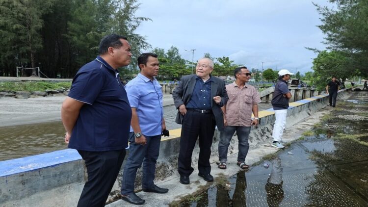 Direktur CCR Corporation Japan perwakilan Indonesia, Yasumasa Sasahara melakukan kunjungan ke Kota Pariaman. (Foto: Ist)