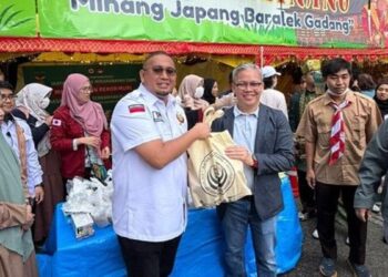 Andre Rosiade dan IKM Sajikan 200 Kg Rendang di Festival Indonesia-Jepang