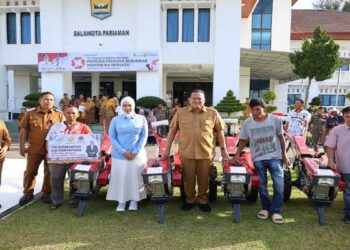 18 Kelompok Tani Pariaman Dapat Bantuan Alsintan, Petani Siap Panen Lebih Efisien