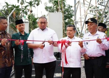 Lepas dari Keterisoliran, Andre Rosiade Resmikan BTS Telkomsel di Nagari Dalko, Agam
