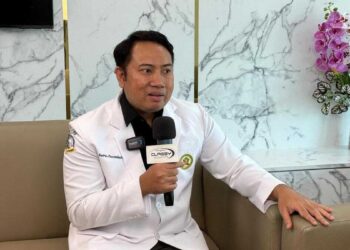 Dokter spesialis bedah mulut SPH, drg. Andries Pascawinata. (dok. istimewa)