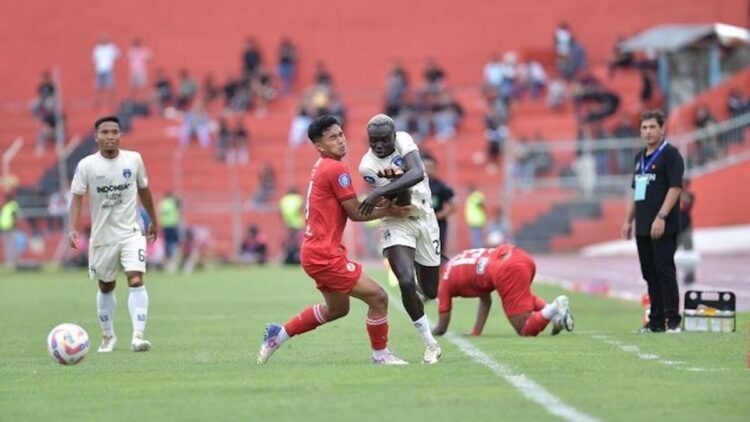 Persita Tangerang Bidik Peringkat Dua Klasemen, Semen Padang FC Jadi Ujian Berat 1 Laga antara Semen Padang FC dan Persita pada gelaran Liga 1 musim lalu. (dok. istimewa)