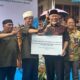 Gubernur Sumbar, Mahyeldi Ansharullah, menghadiri penyerahan bantuan Program TJSL PT PLN (Persero) kepada kelompok tani di Nagari Koto Malintang, Kabupaten Agam, Kamis (2/10/2025). (dok. adpsb)