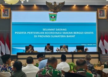 Rapat koordinasi MBG di Sumbar. (dok. adpsb)