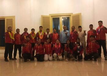 Tim Sambo Sumbar disambut Sekdaprov Arry Yuswandi dan Ketum KONI Sumbar Hamdanus di Istana Gubernur. (dok. istimewa)