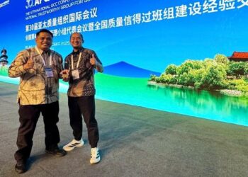 Tim Nabuang Sarok Raih Penghargaan Tertinggi di Ajang Inovasi Internasional APQO 2025 6 Tim Nabuang Sarok Raih Penghargaan Tertinggi di Ajang Inovasi Internasional APQO 2025. (dok. istimewa)