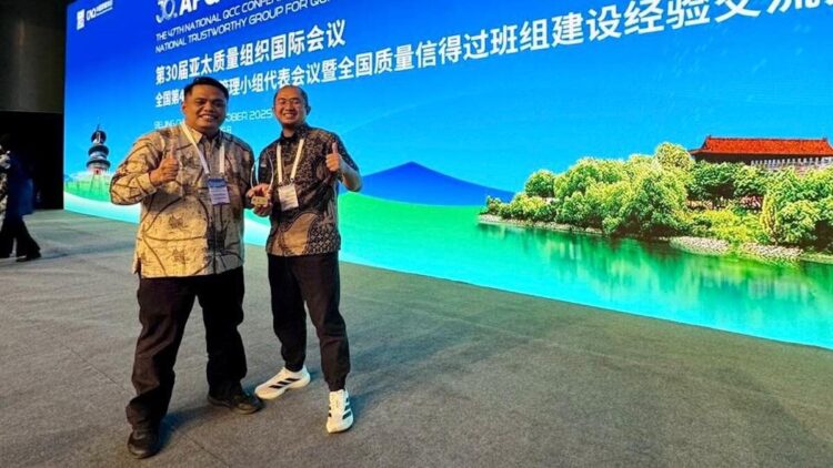 Tim Nabuang Sarok Raih Penghargaan Tertinggi di Ajang Inovasi Internasional APQO 2025. (dok. istimewa)