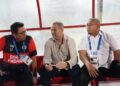 Andre Rosiade bersama Komisaris SPFC Braditi Moulevey dan coach Dejan Antonic. (dok. istimewa)