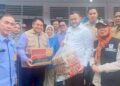 Bank Nagari salurkan bantuan untuk warga terdampak bencana di Sumbar. (dok. istimewa)