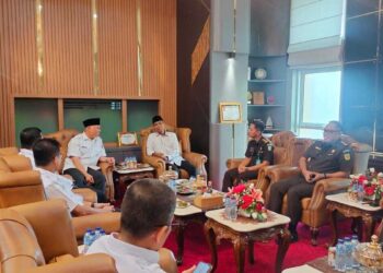 Gubernur Mahyeldi bertemu Kajati yang baru. (dok. adpsb)