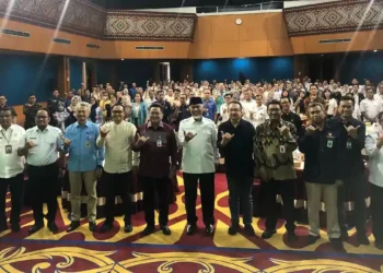 Gubernur Mahyeldi hadir di acara Bank Indonesia. (dok. istimewa)