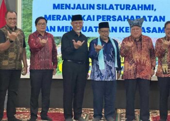 Gubernur Sumbar Mahyeldi menerima delegasi dari Malaysia. (dok. istimewa)