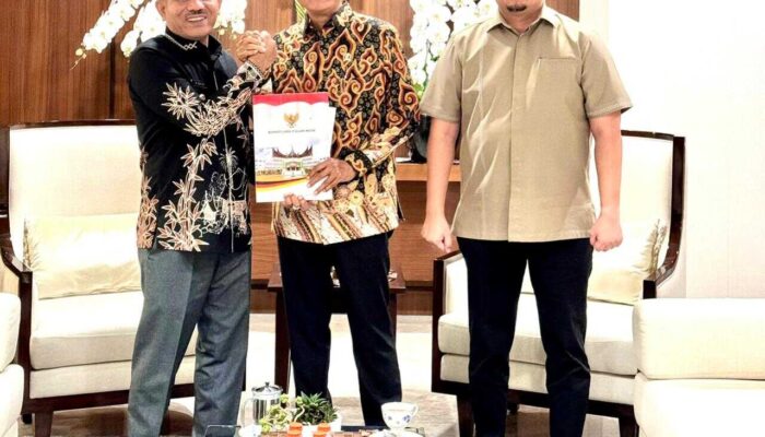 Perjuangkan Infrastruktur Daerah, Andre Rosiade Dampingi Bupati Limapuluh Kota Temui Menteri PU