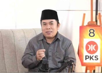 Mulyadi Muslim: Hari Guru, Tapi Guru Masih Menangis Karena Hak Belum Terpenuhi