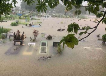 TPU Tunggul Hitam Bak Lautan Usai Sungai Batang Kuranji Meluap
