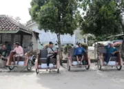 Lansia di Tangerang Dapat Bantuan Becak Listrik dari Presiden Prabowo