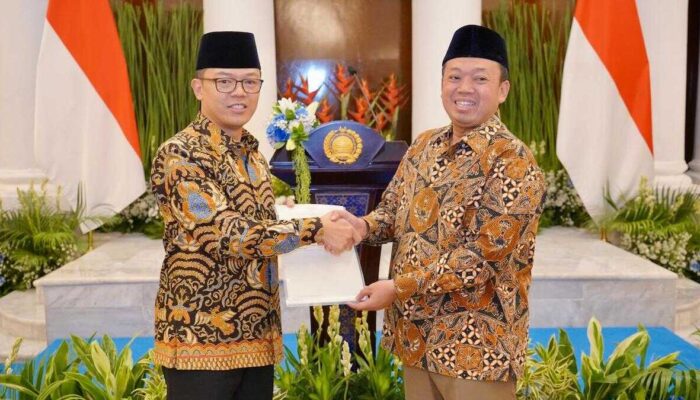 Serahkan Sertifikat Hak Pakai kepada Menlu, Menteri Nusron: Langkah Amankan Aset Negara