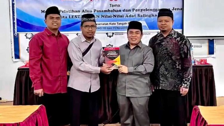 Mulyadi Muslim Dorong Pelestarian Adat dan Budaya Minangkabau di Koto Tangah Lewat Bimtek Alua Pasambahan dan Penyelenggaraan Jenazah 1 Mulyadi Muslim dorong pelestarian budaya Minangkabau di Padang. (dok. istimewa)