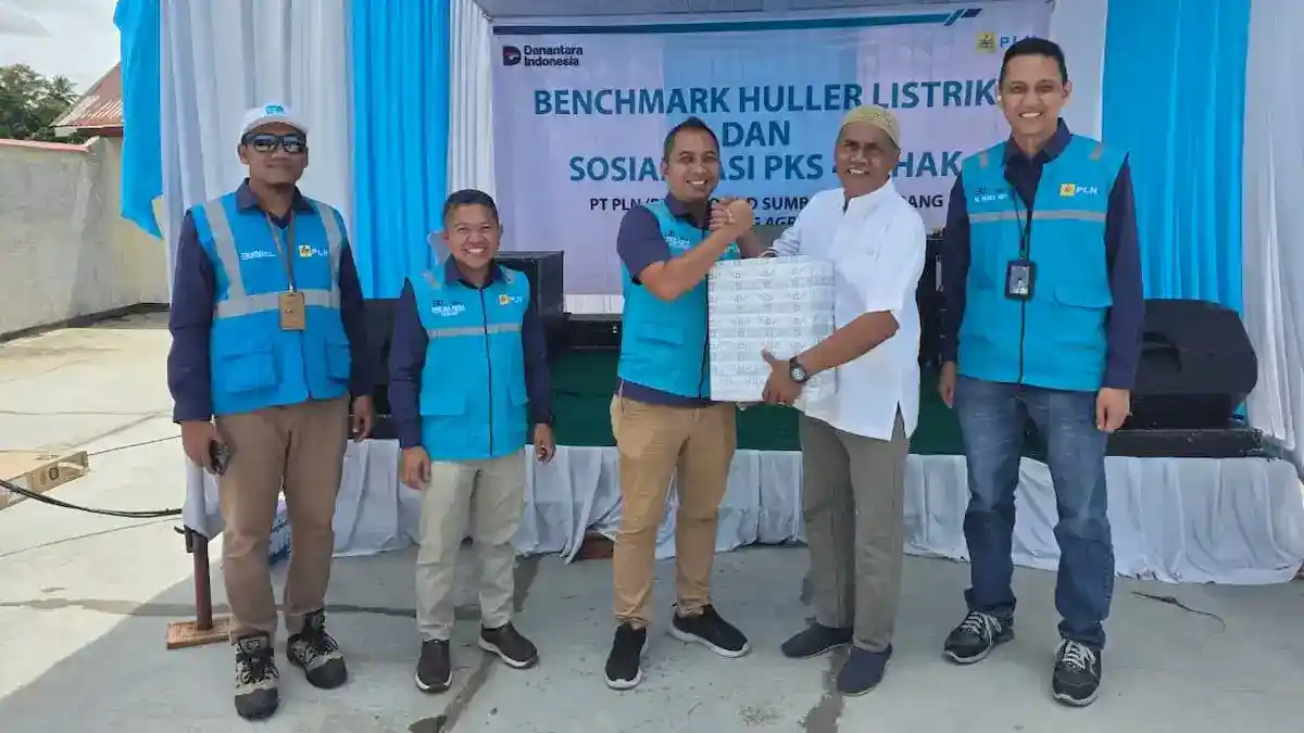PLN UP3 Padang sosialisasi huller konvensional ke huller listrik di Pariaman. (dok. istimewa)