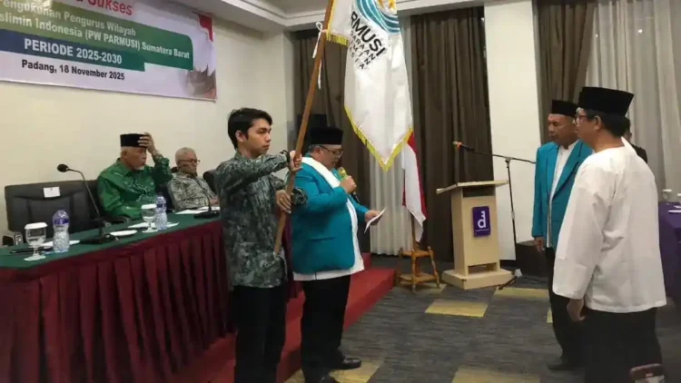 Pengurus PARMUSI Sumbar Resmi Dilantik, Gubernur Ajak Perkuat Dakwah hingga Pelosok 1 Pelantikan pengurus PARMUSI Sumbar. (dok. adpsb)