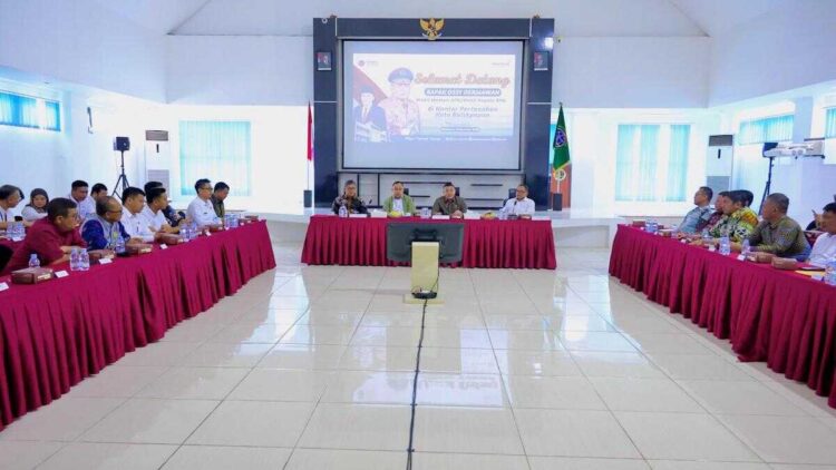 Percepat Penyelesaian Persoalan Tanah dan Ruang, Menteri Nusron Adakan Rakor dengan Kepala Daerah Se-Sulsel 1 Rakor Wamen ATR BPN dengan Kepala Daerah se-Sulsel. (dok. istimewa)