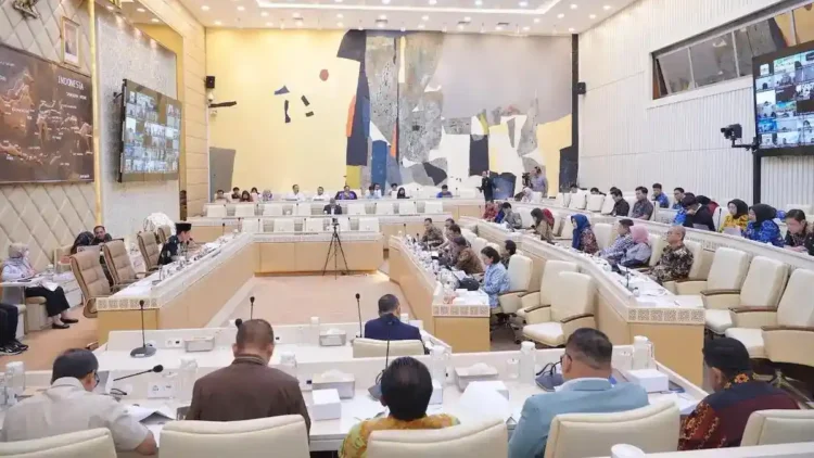 Rapat Panja Komisi II DPR RI dengan Kementerian ATR/BPN. (dok. istimewa)