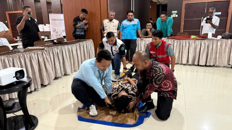 SPH Gelar Pelatihan Tingkatkan Kompetensi Driver Ambulans dalam Situasi Darurat 1 SPH gelar penanganan trauma dan evakuasi pasien untuk PPAI. (dok. istimewa)