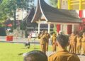 Sekdaprov Sumbar Sebut Awal 2026 Administrasi Pemerintah Beralih ke Sistem Digital 2 Sekdaprov Sumbar Arry Yuswandi saat pimpin apel pagi. (dok. adpsb)