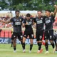 Selebrasi pemain Semen Padang FC usai memastikan kemenangan atas Persijap. (dok. MO SPFC)