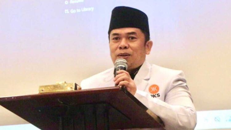 Mulyadi Muslim PKS: Hari Ayah Momentum Perkuat Kehangatan dan Keteladanan dalam Keluarga 1 Ketua PKS Kota Padang, Ustad Mulyadi Muslim. (dok. istimewa)