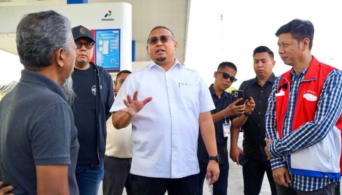 Andre Rosiade Sidak Kondisi Solar di Sumbar, Pastikan Stok Aman