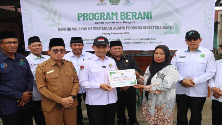 Kementerian Agama meluncurkan program BERANI (Benah Rumah, Bina Penghuni) dengan memberikan Rp20 juta per rumah. (Foto: Humas Kemenag Sumbar)