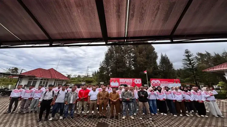 Pemkab Solok Lepas 60 Anggota Paskibraka Ikuti Pembinaan di BPIP Jakarta 1 Anggota Paskibraka Kabupaten Solok mengikuti pembinaan wawasan kebangsaan dan ideologi Pancasila di BPIP Jakarta. (Foto: Diskominfo Kabupaten Solok)