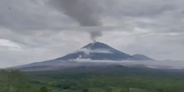 Aktivitas Semeru Didominasi Gempa Letusan, Status masih Siaga 13 Proses Evakuasi Gunung Semeru, 178 Pendaki Dipastikan Selamat